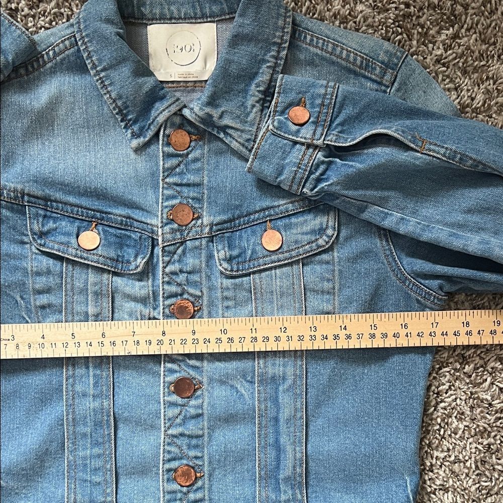 1901 Crop Denim Jacket Weekend Wash in Size S - Picture 8 of 15